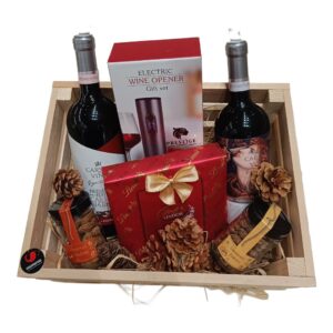 Poklon košara Vino & Bademi